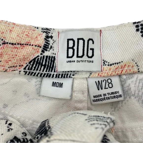 BDG Floral Patterned Mom Style Denim Shorts - Picture 5 of 6